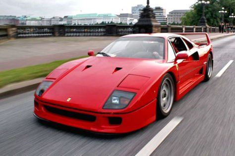 Schneller roter Ferrari