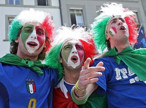 Drei italienische Fussballfans