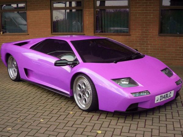 Violetter Lamborghini Diablo