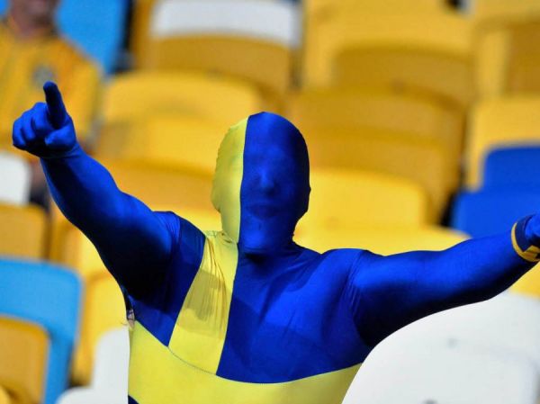 Verrückter Fußball Fan aus Schweden