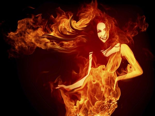 Frau aus Feuer und Flammen gezeichnet